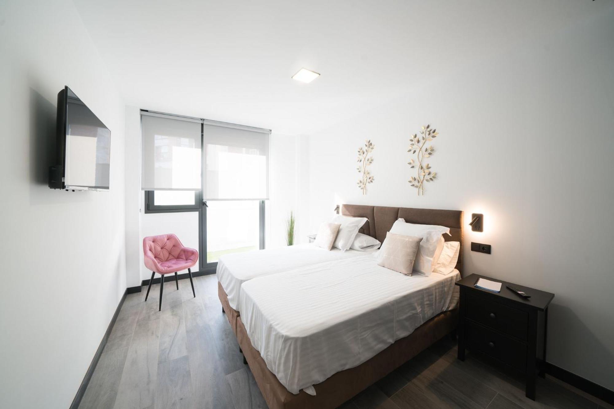 Apartamentos Go La Circular-Parking Gratuito Valladolid Kültér fotó