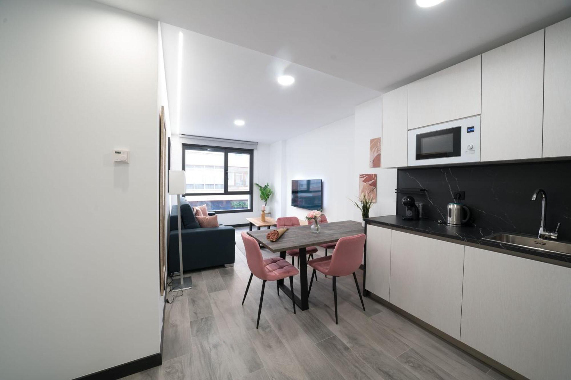 Apartamentos Go La Circular-Parking Gratuito Valladolid Kültér fotó